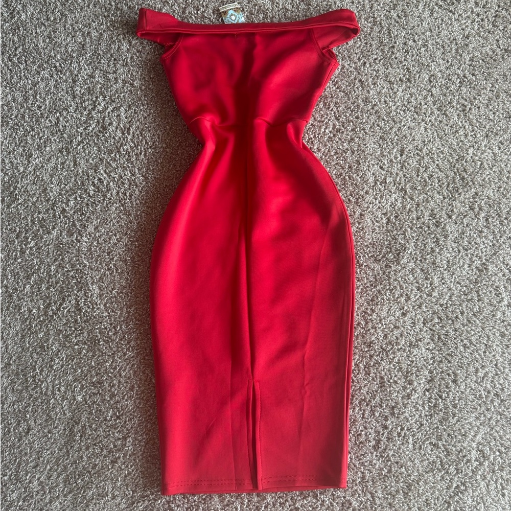 Boohoo Vibrant Red One-Shoulder Bodycon Midi Dress View 4